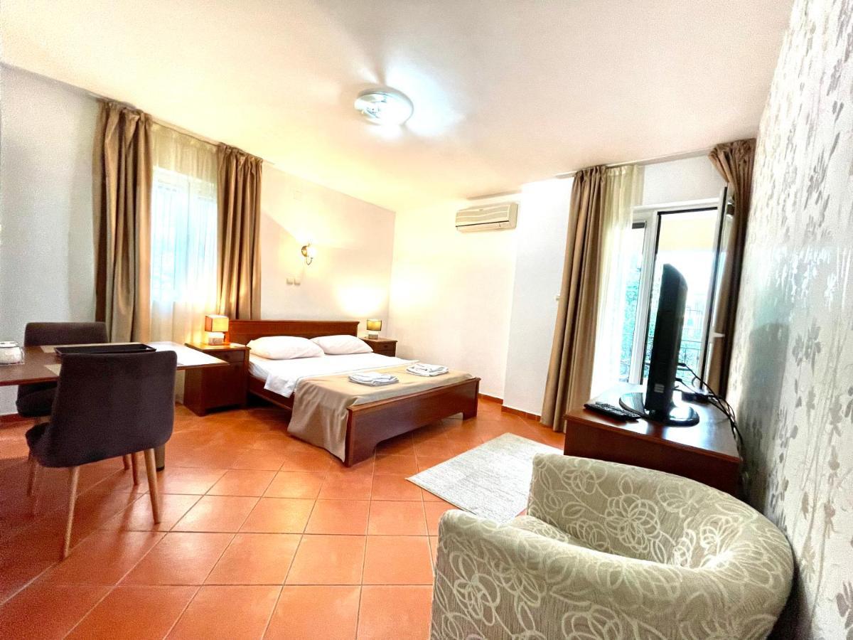 Apartments Petkovic Budva Eksteriør billede